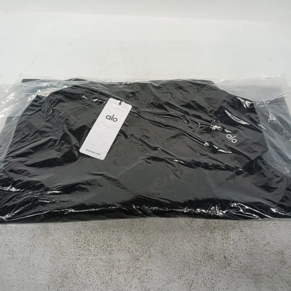 BAGGED ALO ALPHA SHELL JACKET – BLACK - SIZE S