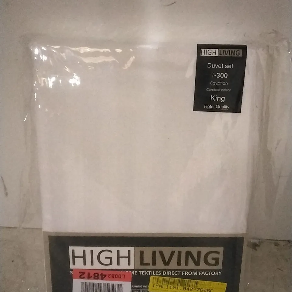 HIGH LIVING EGYPTIAN COTTON (T-300) KINGSIZE DUVET SET