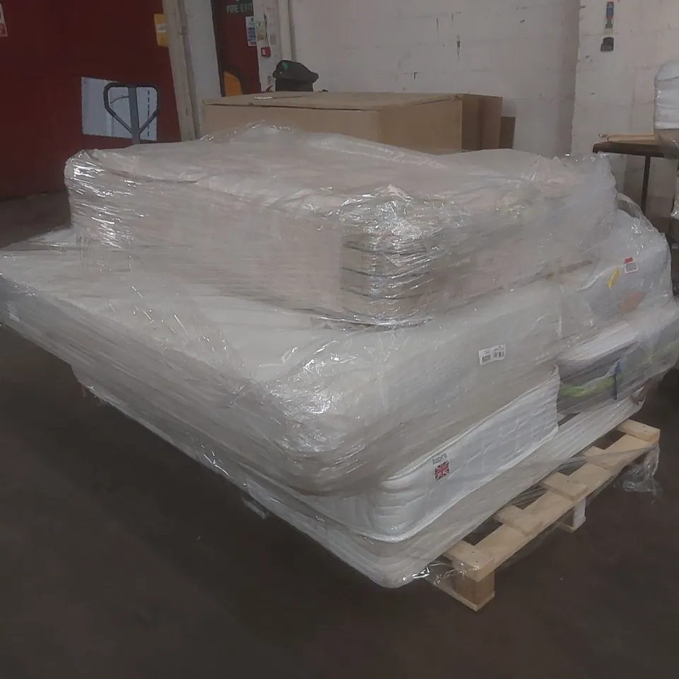 APPROX 6 X ASSORTED BAGGED AND UNBAGGED MATTRESSES. SIZES, BRANDS AND CONDITIONS VARY