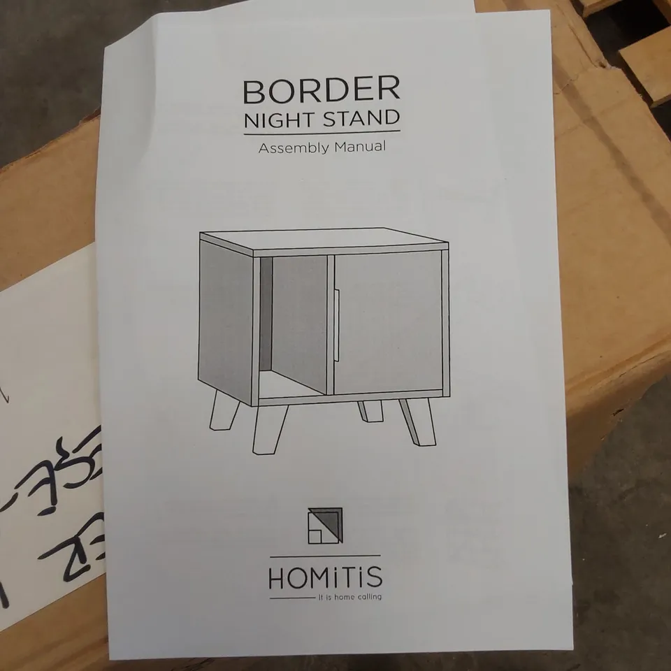 BOXED BORDER NIGHT STAND