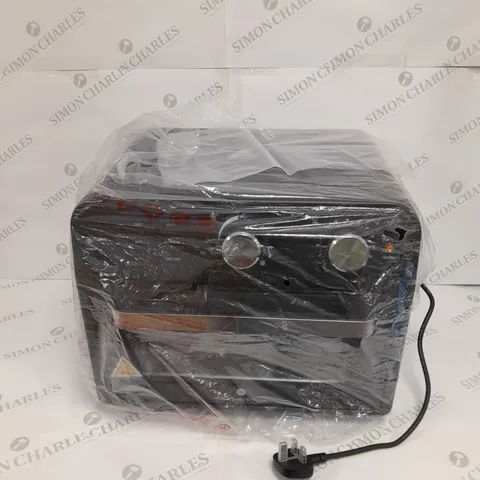 BOXED COOK'S ESSENTIAL 21-LITRE AIRFRYER OVEN IN BLACK