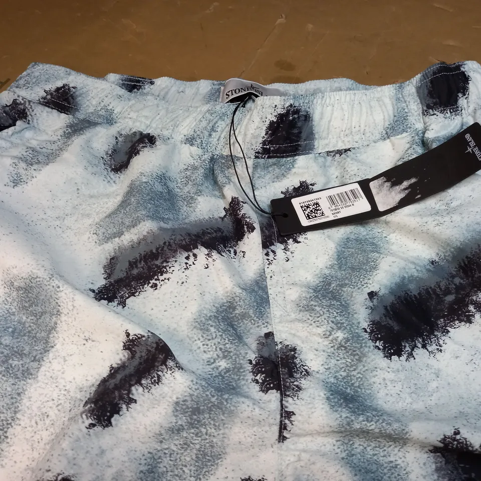 STONE ISLAND MARINA SHORTS - MEDIUM