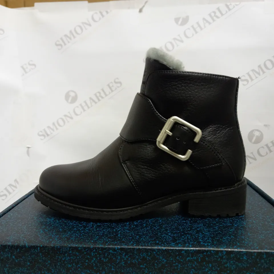 BRAND NEW EMU AUSTRALIA "BOURKE" LEATHER ANKLE BOOTS BLACK UK SIZE 3