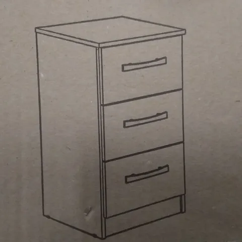 BOXED LYNX 3 DRAWE BEDSIDE TABLE IN WHITE / GREY