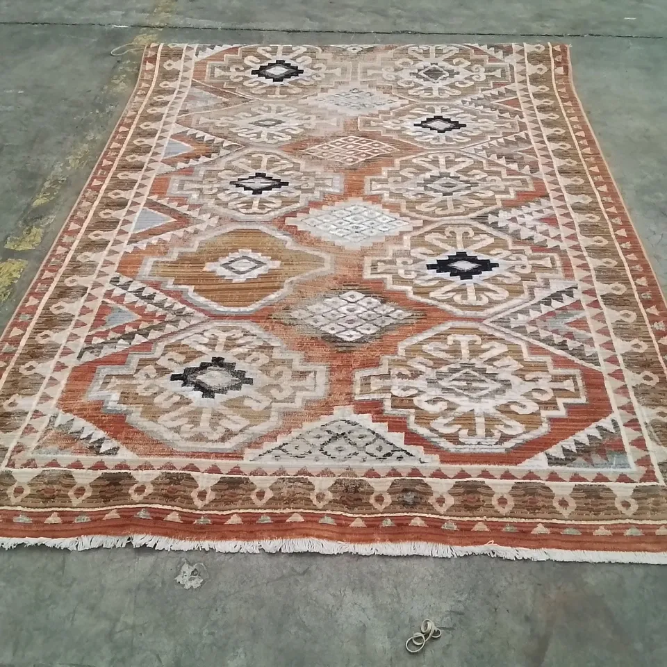 QUALITY DESIGNER AREA RUG - APPROXIMATELY 220X160CM