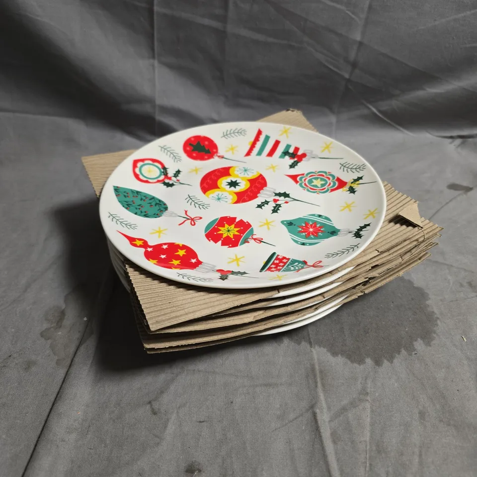 6 X BAUBLE DESIGN OVAL PLATES 