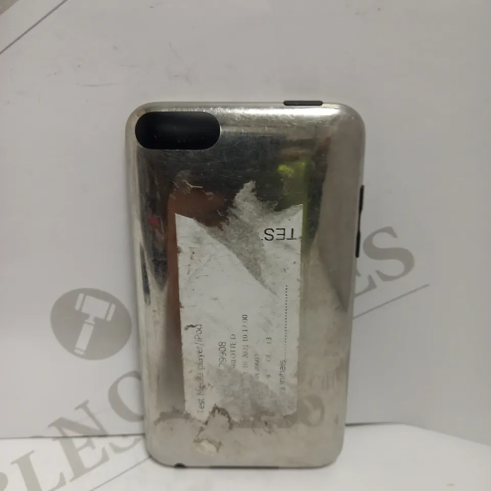 APPLE IPOD TOUCH 2ND GEN