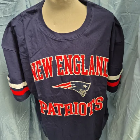 NEW ENGLAND PATRIOTS NFL TEAM APPAREL T-SHIRT – SIZE 2XL (US)