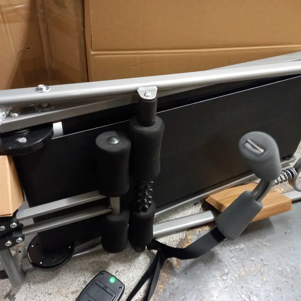 BOXED FOLDABLE MANUAL TREADMILL/WALKING/RUNNING MACHINE