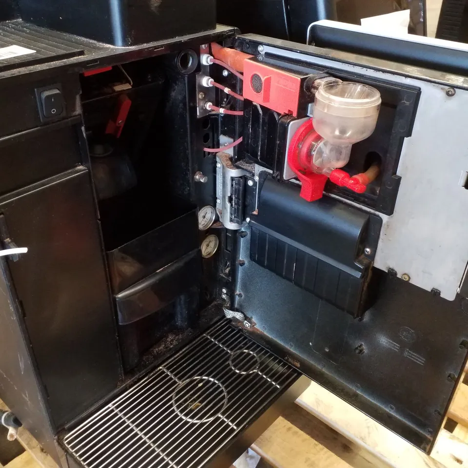 FRANKE FCS4043 COMMERCIAL COFFEE MACHINE 