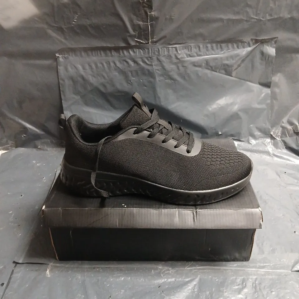 FRENCH CONNECTION BLACK KNIT SNEAKERS UK 12