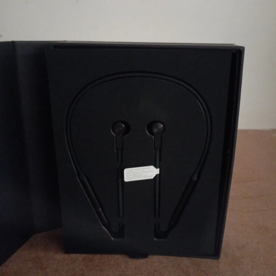 BOXED HUAWEI FREELACE HIPAIR