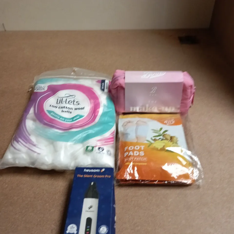 APPROXIMATEY 12 ASSORTED HEALTH AND BEAUTY PRODUCTS TO INCLUDE - LIL-LETS COTTON WOOL BALLS - FOOT PADS AND A SILENT GROOM PET HAIR TRIMMER