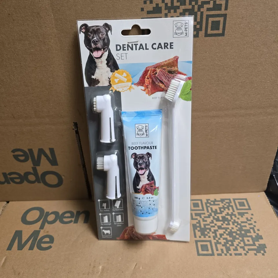 M PETS DOG DENTAL CARE SET TO INCLUDE BEEF FLAVOUR TOOTHPASTE