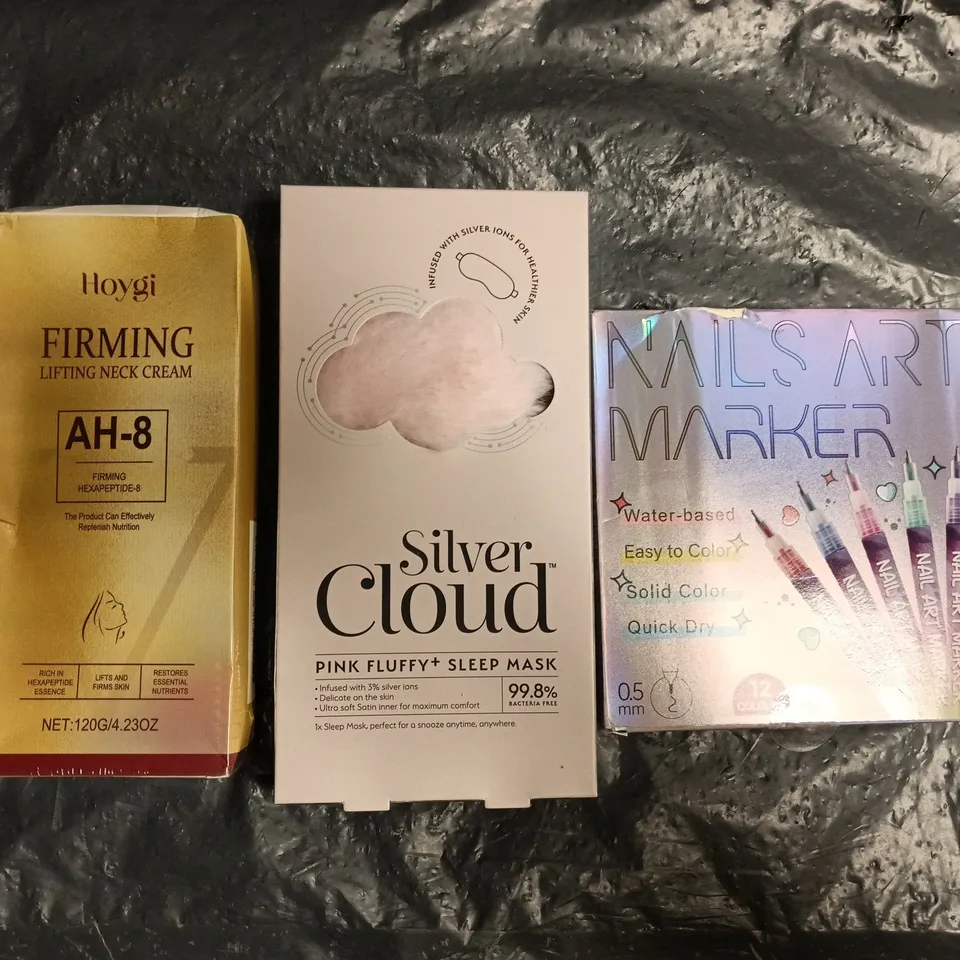 APPROXIMATELY 15 ASSORTED COSMETIC ITEMS TO INCLUDE HOYGI, ETC - COLLECTION ONLY