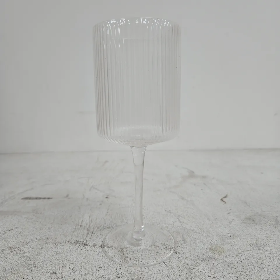 SET OF 4 RIBBED WINE GLASSES BOXED
