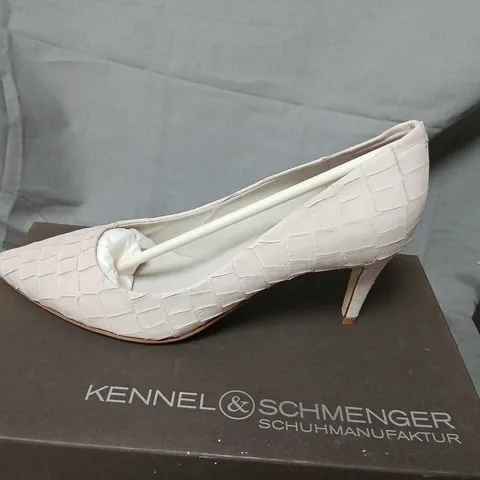 KENNEL & SCHMENGER CROC-EMBOSSED LEATHER PUMPS – PINK ROSE, EU 37 SIZE 5 UK