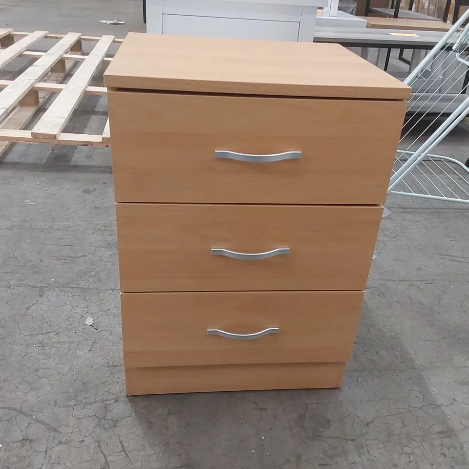 WOODEN 3 DRAWER CHEST 