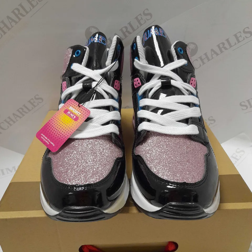 JUMEX 80'S RETRO WORKOUT BLACK PATENT TRAINERS - SIZE 5