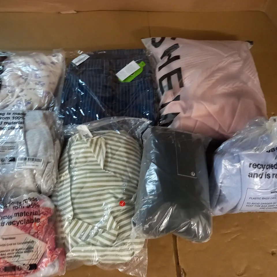 LARGE QUANTITY OF ASSORTED BAGGED CLOTHING ITEMS TO INCLUDE ASOS, MISSGUIDED AND SHEIN