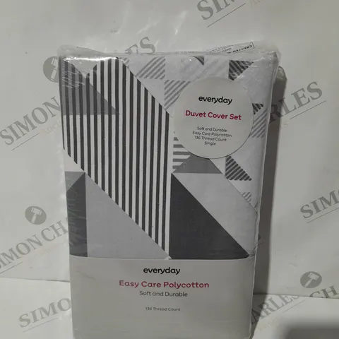 EVERYDAY DUVET COVER SET - SINGLE