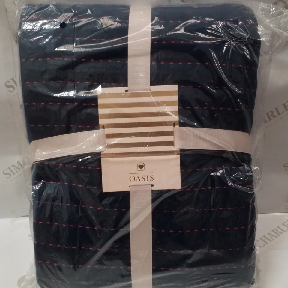 BRAND NEW OASIS VELVET THROW 135×200CM - MIDNIGHT 
