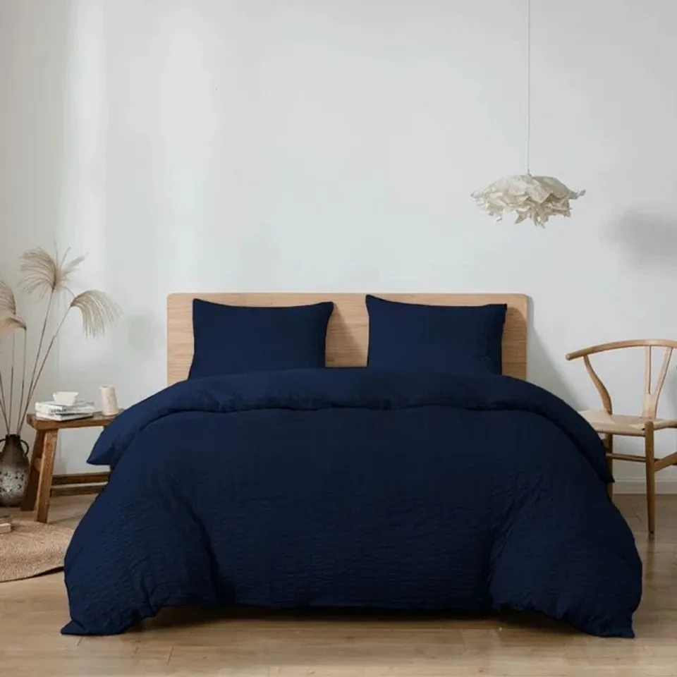 BAGGED LEHNIN GORGEOUSLY CRINKLED STRIPE SEERSUCKER DUVET COVER AND PILLOWCASES IN NAVY // SIZE: UNSPECIFIED 