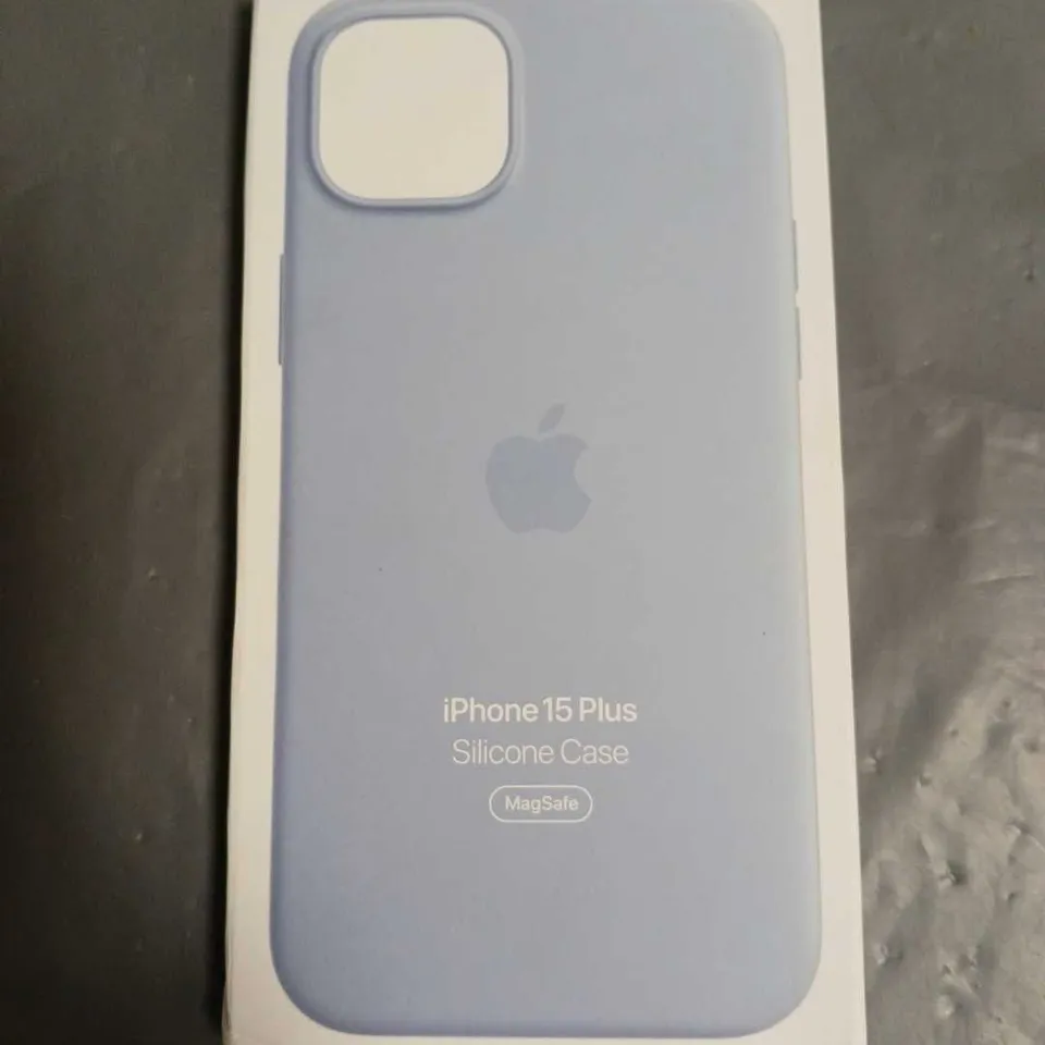 APPLE IPHONE 15 PLUS MAGSAFE SILICONE CASE - LIGHT BLUE