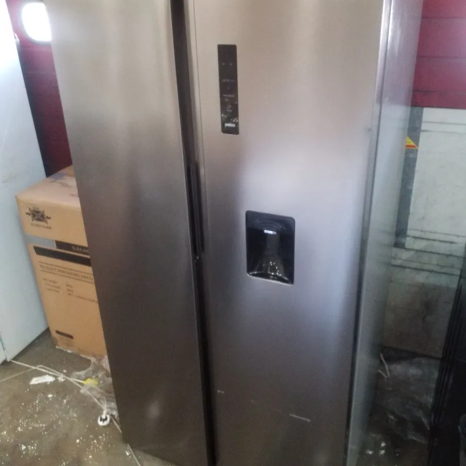 SWAN SR750170I 90CM WIDE TOTAL NO FROST AMERICAN STYLE FRIDGE FREEZER