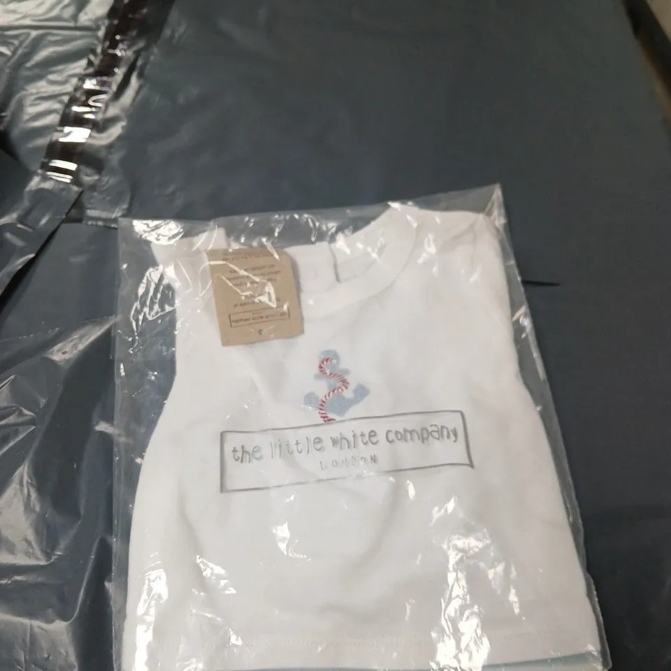 THE LITTLE WHITE COMPANY BABY ORGANIC COTTON ANCHOR ROMPER – 9-12 MONTHS