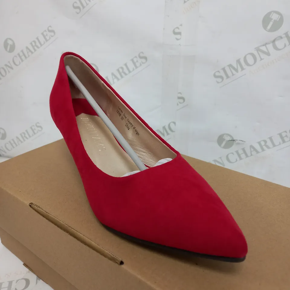 BOX OF 9 JD WILLIAMS SCARLET LOW HEELS - UK SIZE 5 