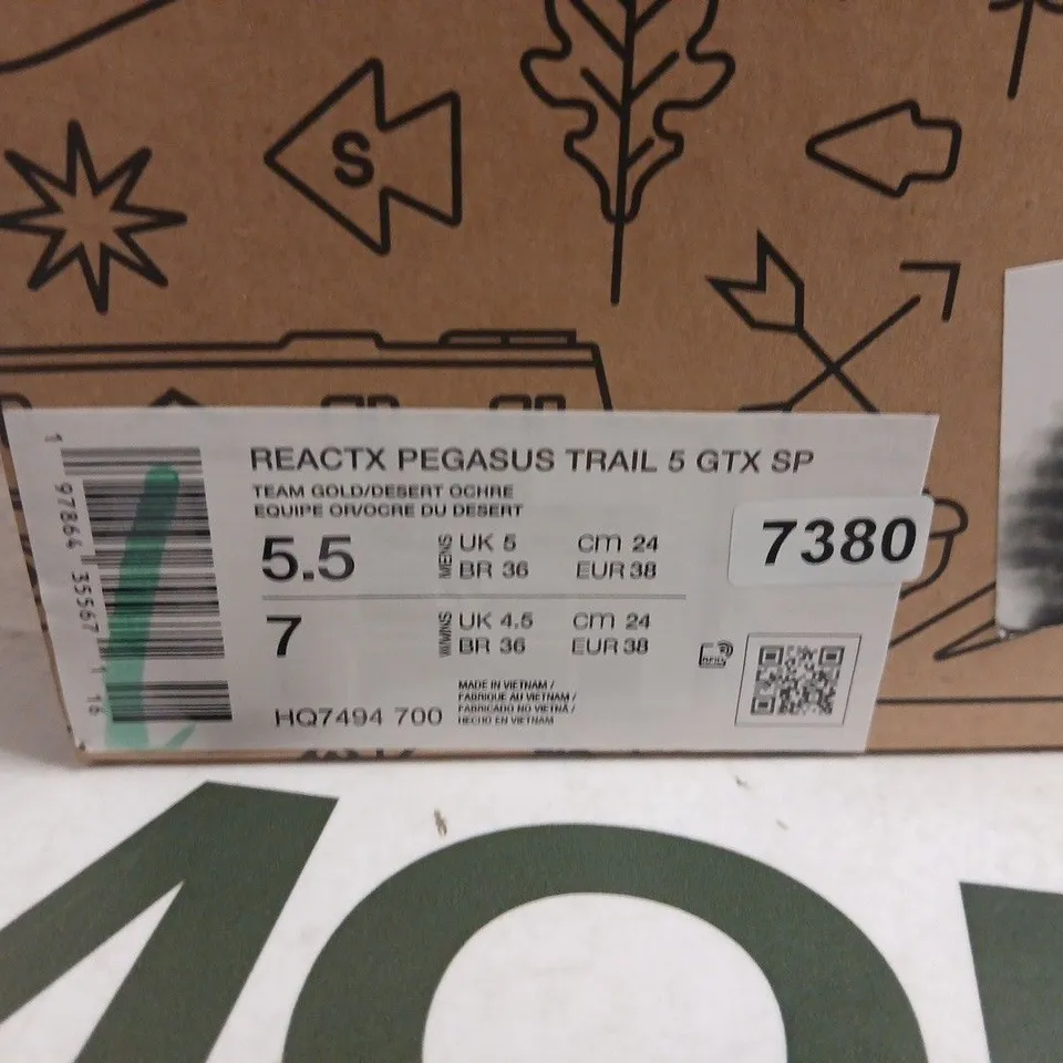 BOXED PAIR OF NIKE REACT PEGASUS TRAIL 5 GTX SP – UK 5