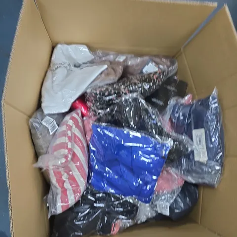 BOX OF APPROXIMATELY 20 ASSORTED ITEMS TO INCLUDE: &MAISI DENIM BLOUSE