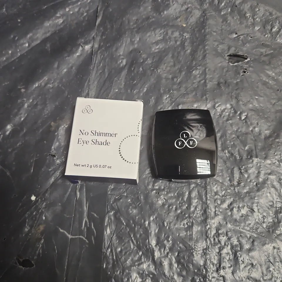 LOOK FABULOUS FOREVER NO SHIMMER EYE SHADE - BLUEBELL (2 G)