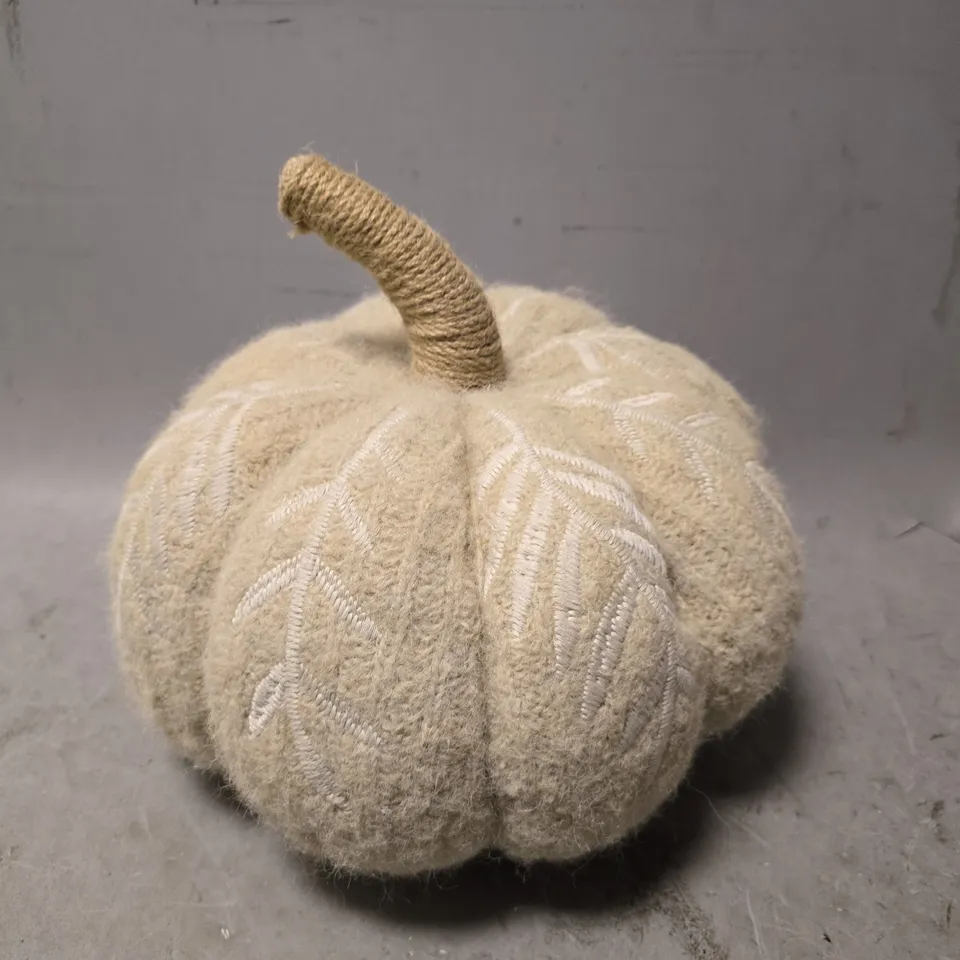 STACEY SOLOMON PUMPKIN IN BEIGE 
