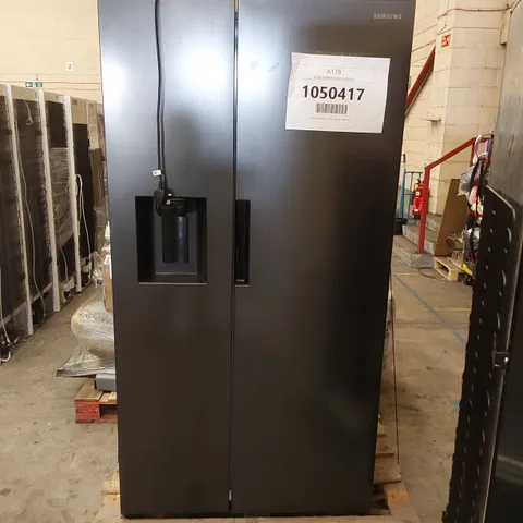 SAMSUNG FRIDGE FREEZER RS8000 7 SERIES AMERICAN STYLE IN BLACK, MODEL: RS67A8810B1/EU