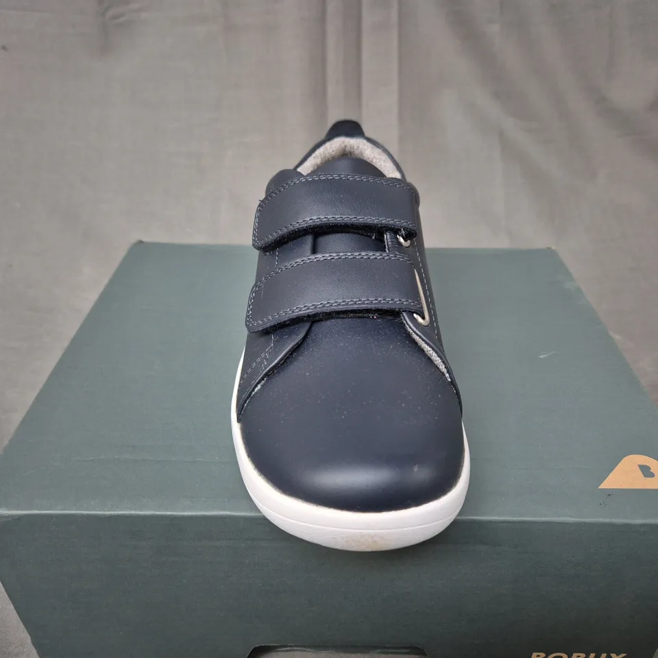 BOXED BOBUX KID+ KP GRASS COURT NAVY TRAINERS - KIDS UK 13