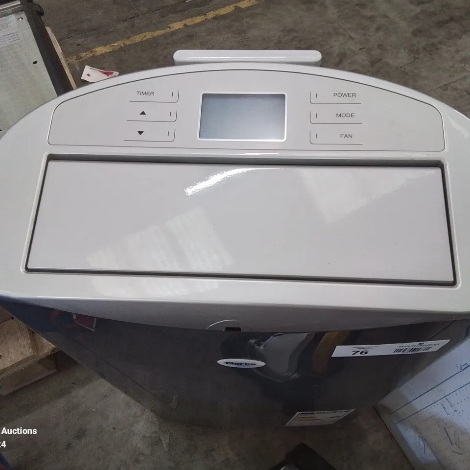 CLARKE AIR AIR CONDITIONING UNIT 
