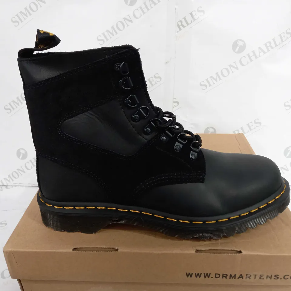 BOXED PAIR OF DR MARTENS AIRWAIR 1460 PASCAL LACE UP RAISED BOOTS IN BLACK - UK 9