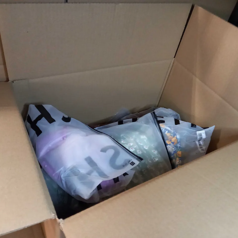 LOT OF APPROX 15 ASSORTED BAGGED SHEIN PRODUCTS