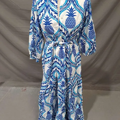 BODEN DRESS IN BLUE PINEAPPLE PRINT SIZE 8P