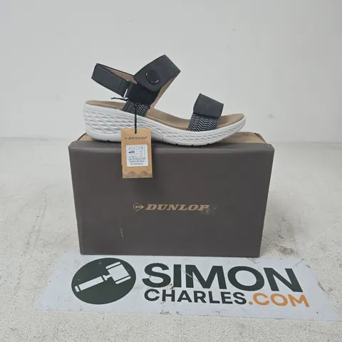 DUNLOP WOMEN'S SANDALS – BLACK STRAPS, WEDGE SOLE SIZE 6