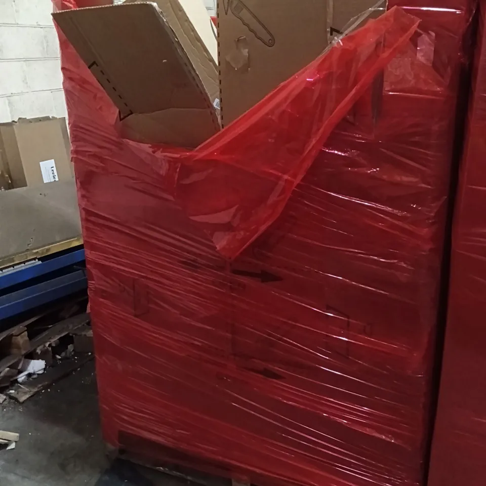 PALLET OF ASSORTED ITEMS INCLUDING - CEILING LIGHTS, KIDS SCOOTER, SEALANT BAGS