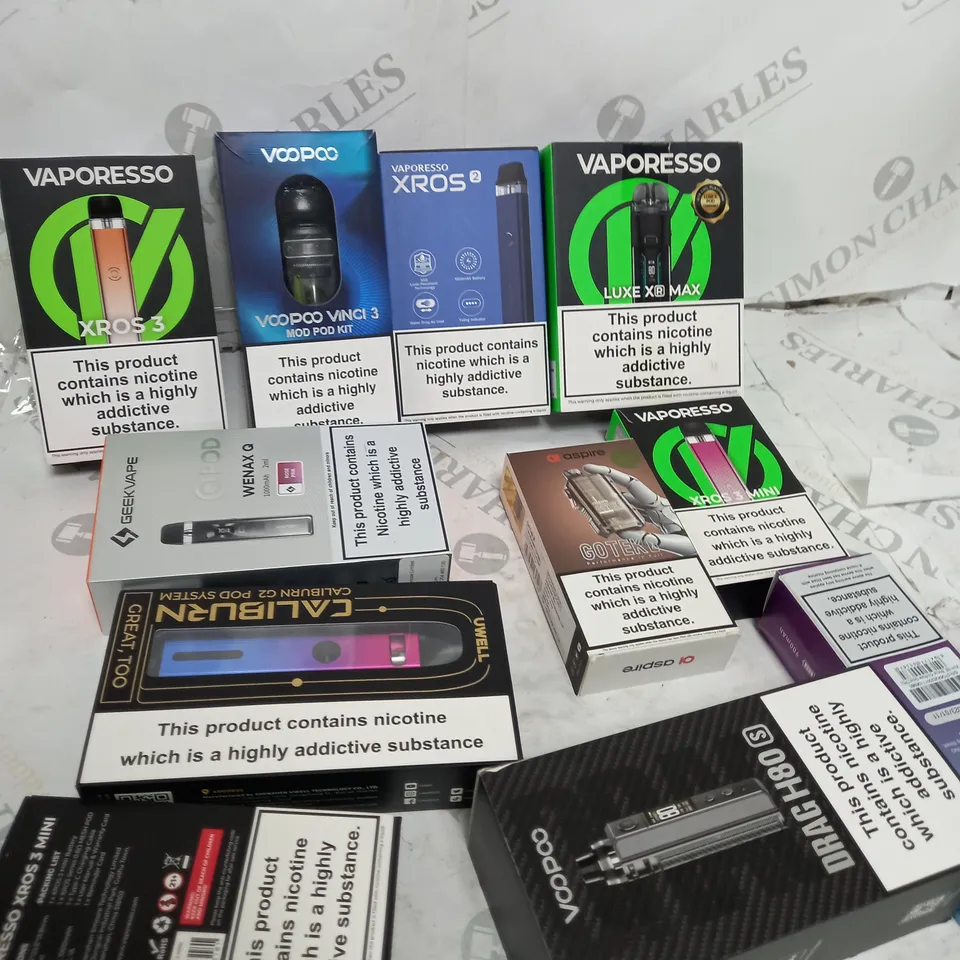 BOX OF APPROXIMATELY 10 ASSORTED E-CIG PRODUCTS TO INCLUDE ASPIRE, VOOPOO, VAPORESSO ETC