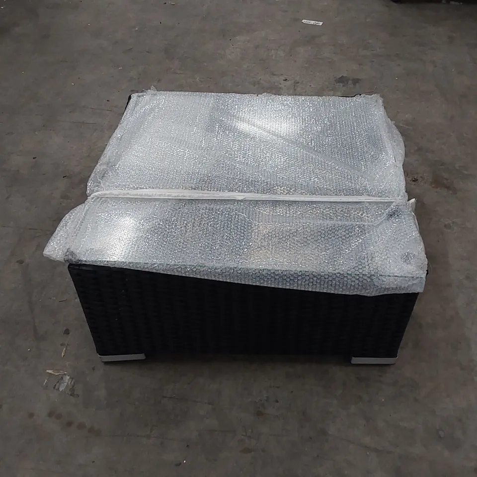 DESIGNER BLACK RATTAN SIDE/COFFEE TABLE WITH GLASS TOP