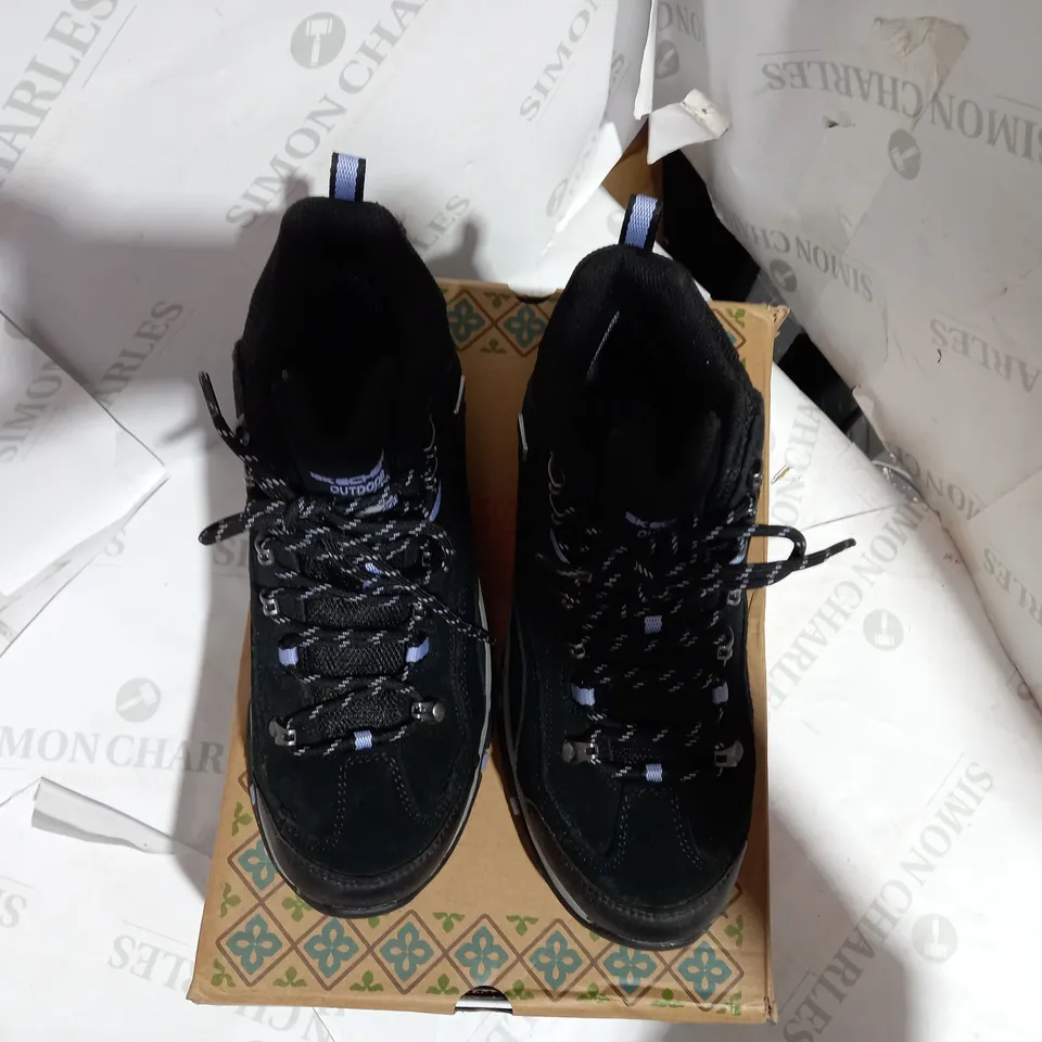 SKECHERS TREGO ALPINE TRAIL WATERPROOF BOOTS UK SIZE 5.5