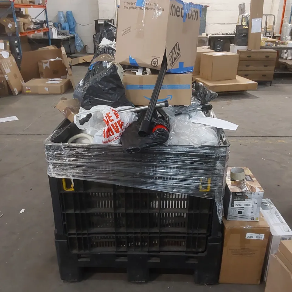 PALLET OF ASSORTED HOUSEHOLD ITEMS AND CONSUMER PRODUCTS TO INCLUDE; VACUUM PARTS, KETTLE TC