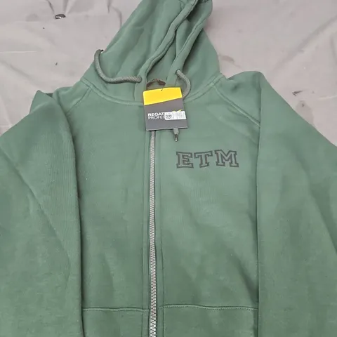 REGATTA PROFESSIONAL GREEN ZIP-UP HOODIE WITH ETM LOGO SIZE M
