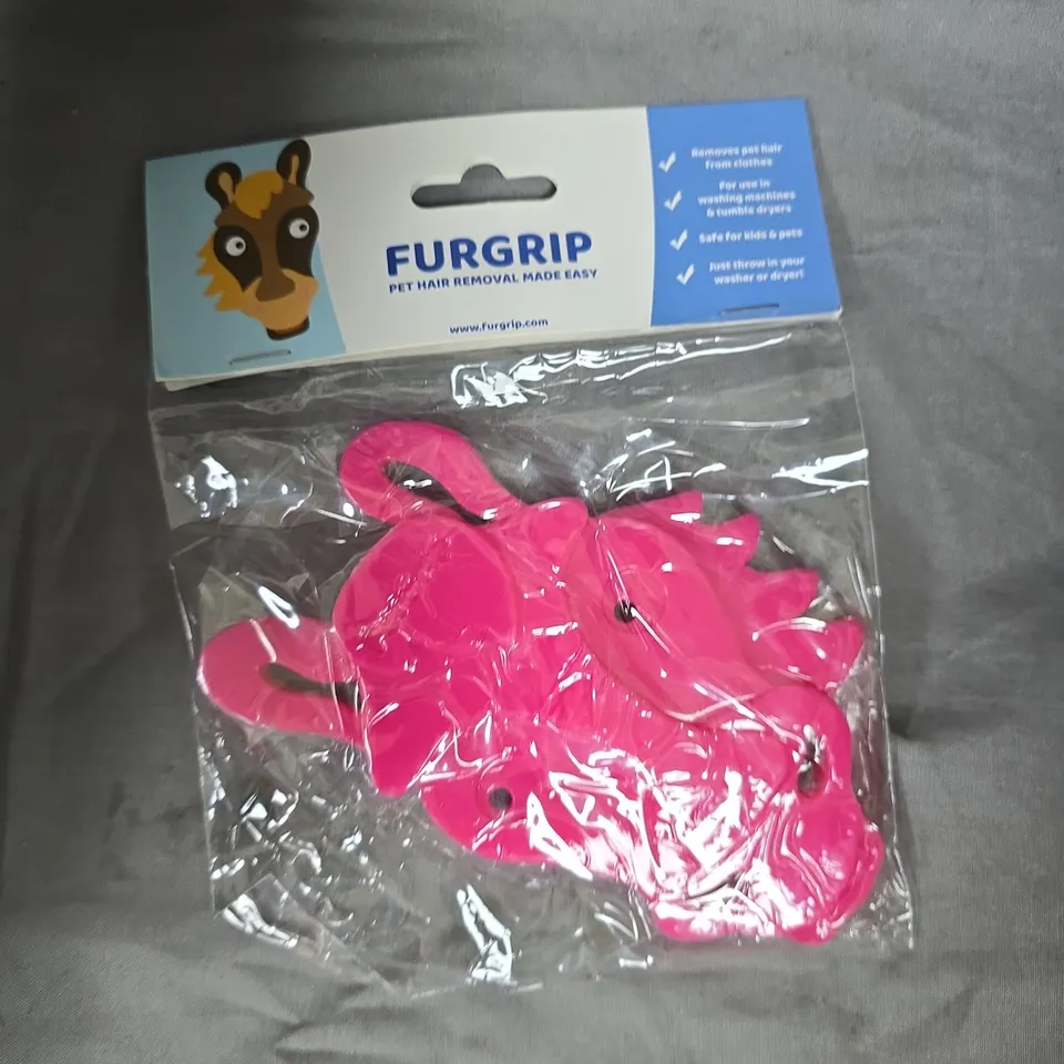 APPROXIMATELY 120 FURGRIP LAUNDRY PET HAIR REMOVERS - HORSE