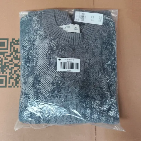 BAGGED HOLLISTER JUMPER IN GREY SIZE XL